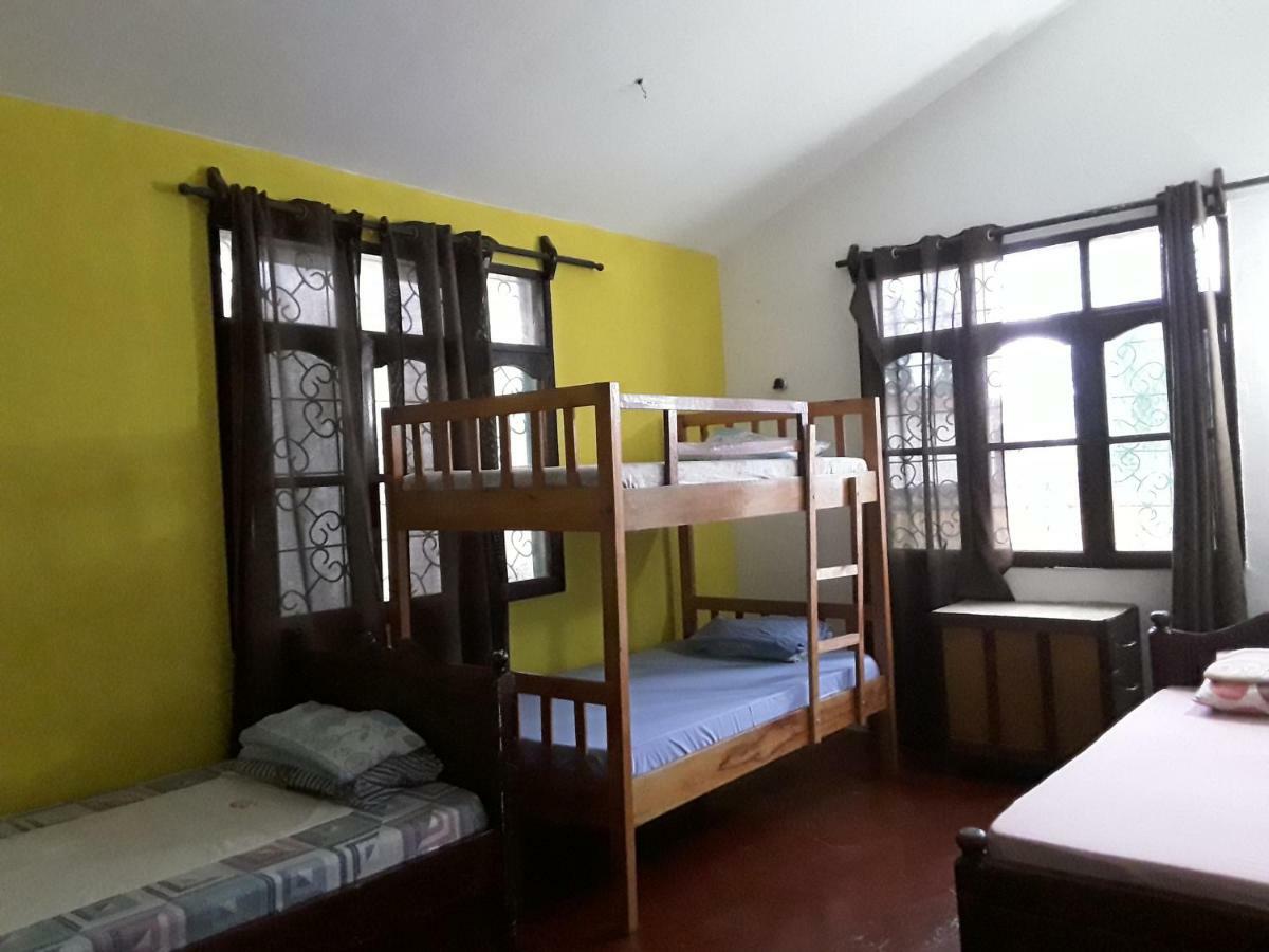 Akogo House - Bnb , Hostel, Backpackers & Volunteer Center Mombasa Exterior foto